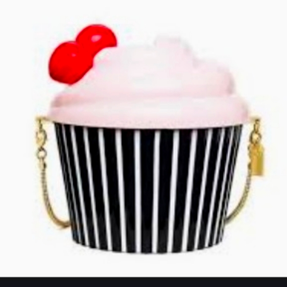 Meet your Posher, Blondie - Picture 1 of 1